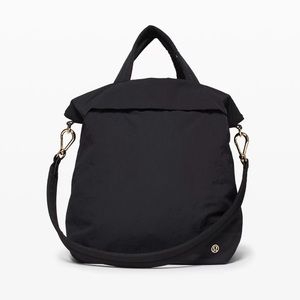 Lululemon On My Level Bag 19L